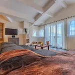 شقة Luxurious Penthouse Lumina - Fire Place, Pool And - Niverolles فال تورُن