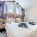 شقة Luxurious Penthouse Lumina - Fire Place, Pool And - Niverolles *